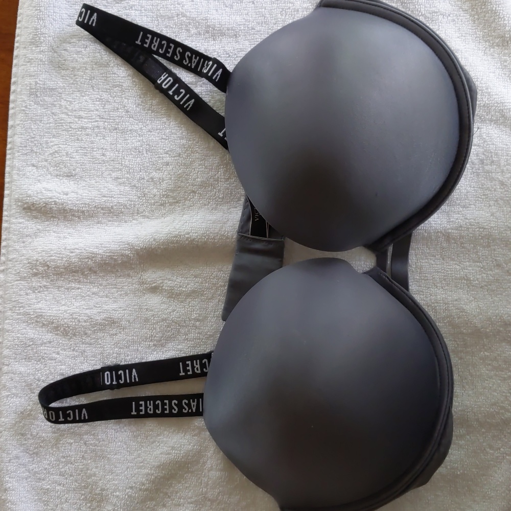 Victoria's Secret Very Sexy Push-up bra 38D